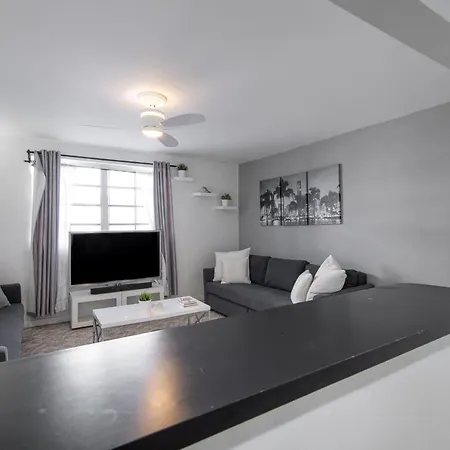 Ferienwohnung Collins Chic Miami Beach Exterior foto
